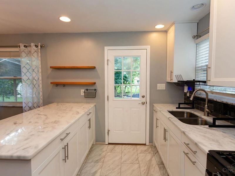3950 Beavercreek Circle, Sharonville, OH 45241 Photo 12