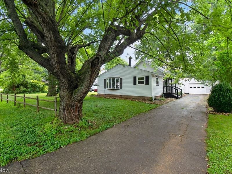 4185 Beckel Avenue NE, Sandyville, OH 44643 Photo 3