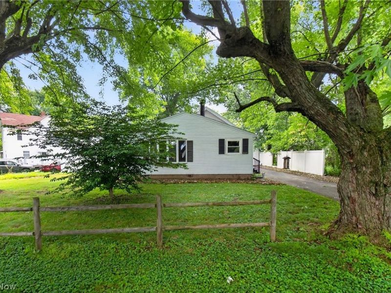 4185 Beckel Avenue NE, Sandyville, OH 44643 Photo 4