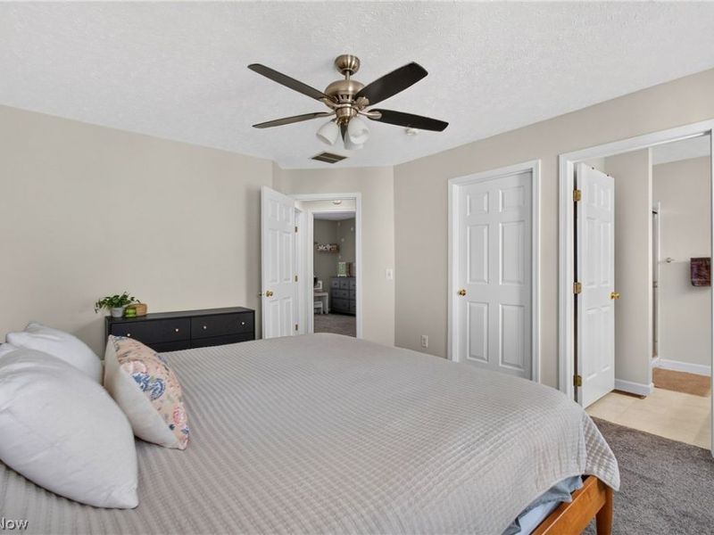 1938 Northgate Circle, Akron, OH 44320 Photo 16