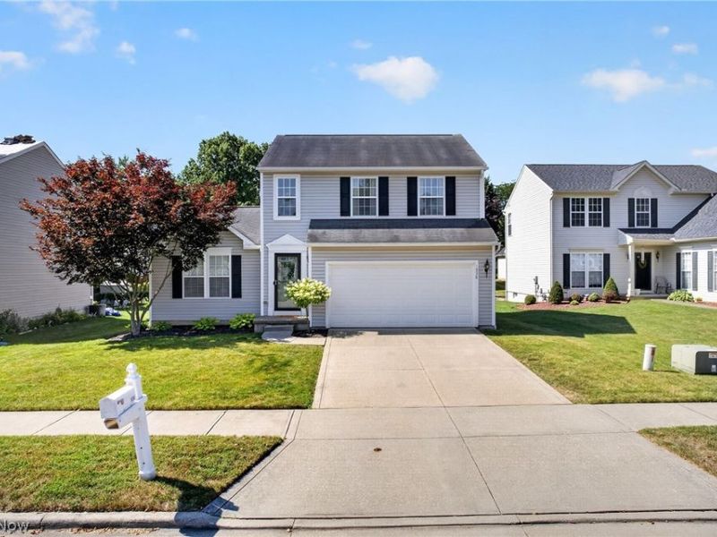 1938 Northgate Circle, Akron, OH 44320 Photo 2
