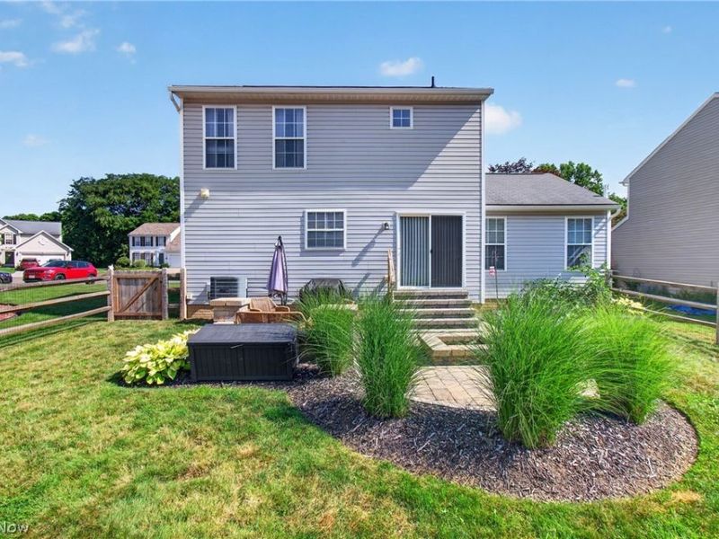 1938 Northgate Circle, Akron, OH 44320 Photo 25