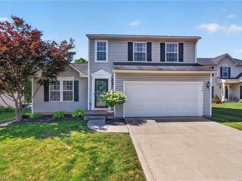 1938 Northgate Circle, Akron, OH 44320 Photo 3