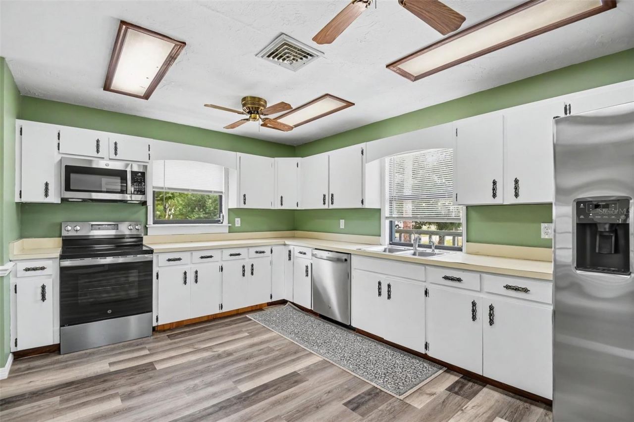 888 Harmony Lane , Englewood, FL 34223 Photo