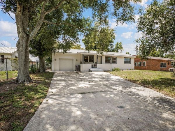 208 E WINTHROP STREET , AVON PARK, FL 33825