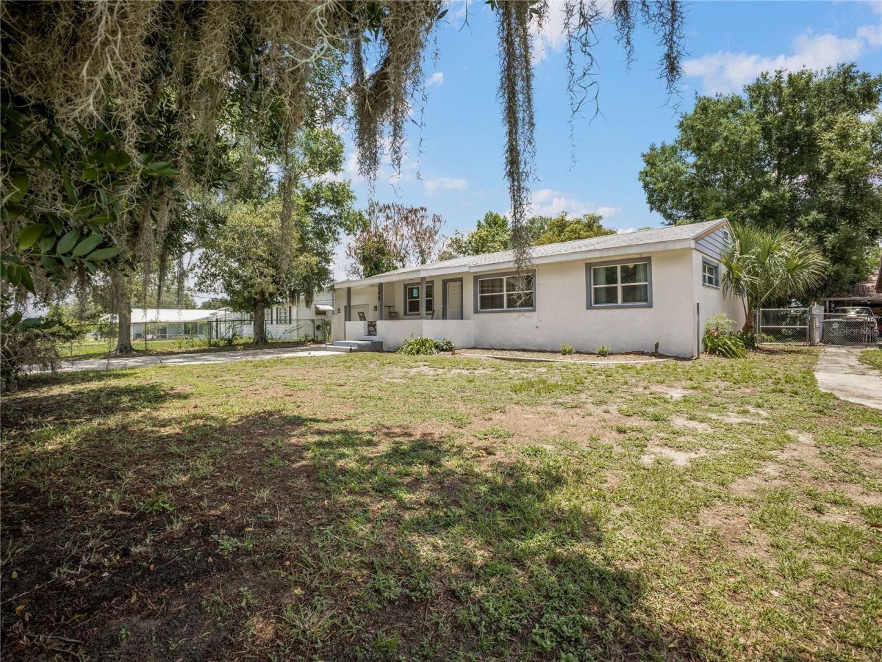 208 E Winthrop Street, Avon Park, FL 33825 Photo