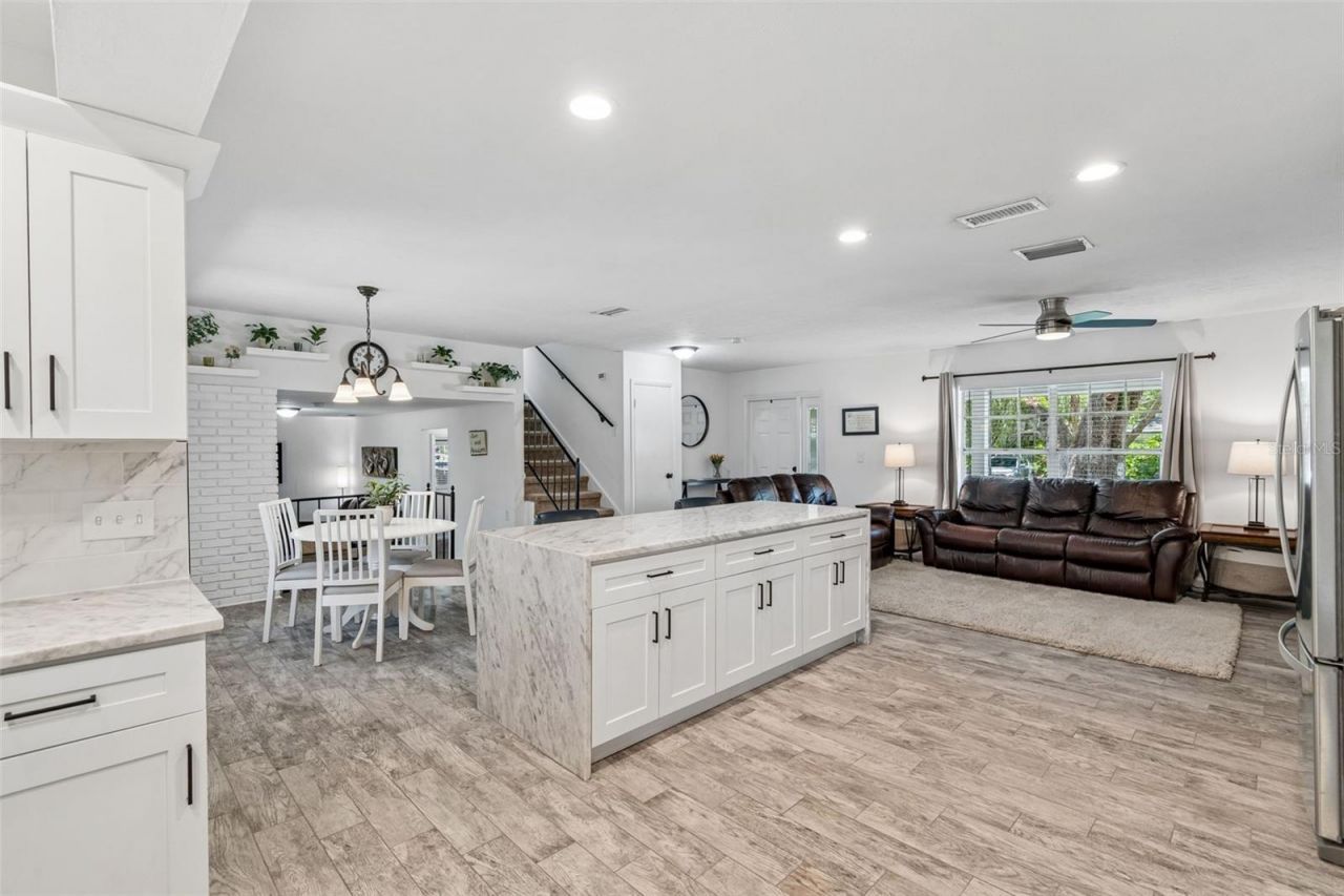 114 Windy Circle , Brandon, FL 33511 Photo