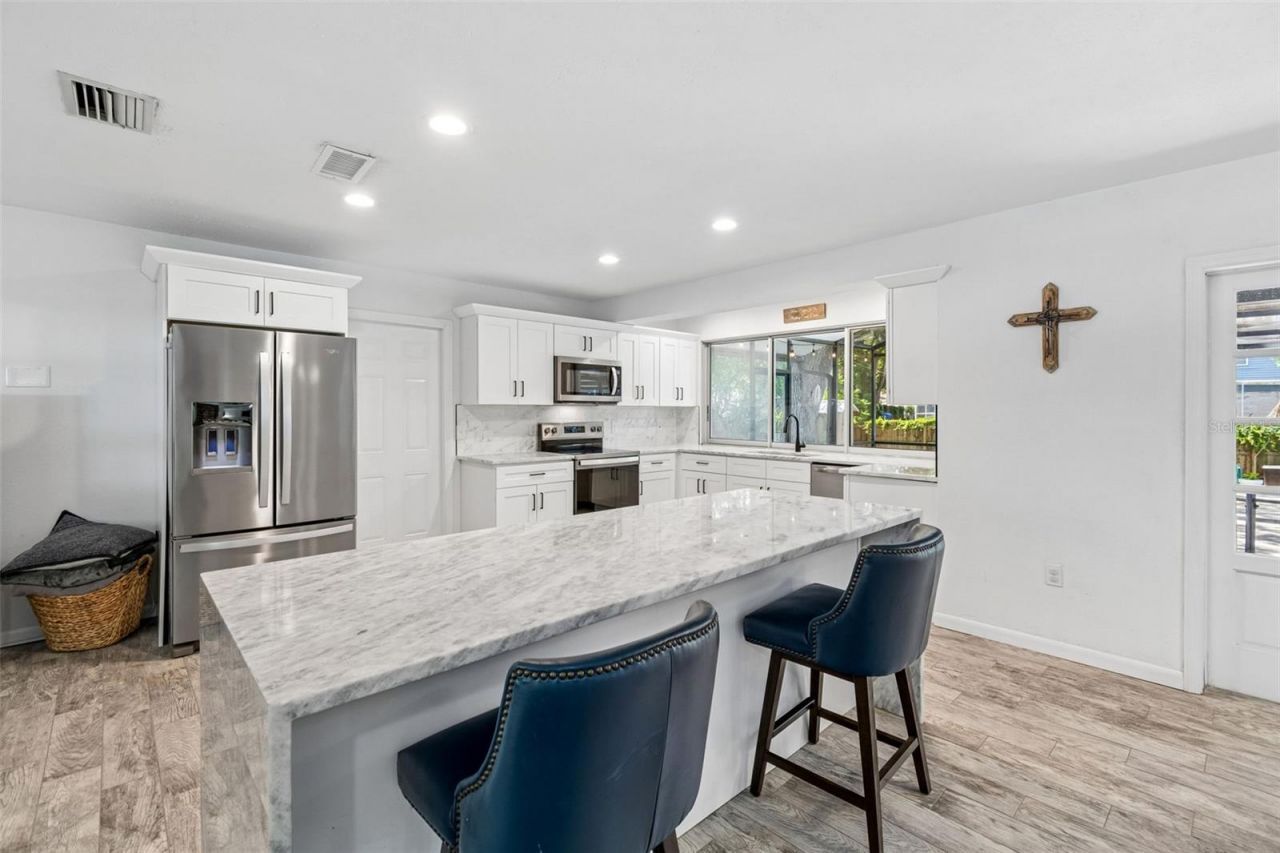 114 Windy Circle , Brandon, FL 33511 Photo