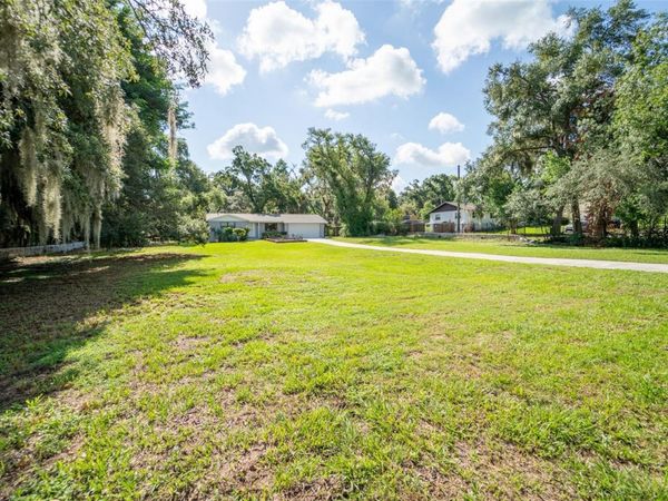 8214 VALRIE LANE , RIVERVIEW, FL 33569