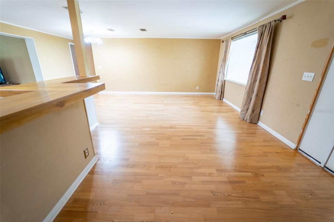 8214 Valrie Lane , Riverview, FL 33569 Photo
