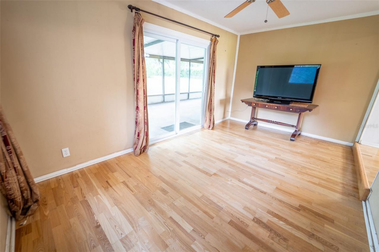 8214 Valrie Lane , Riverview, FL 33569 Photo