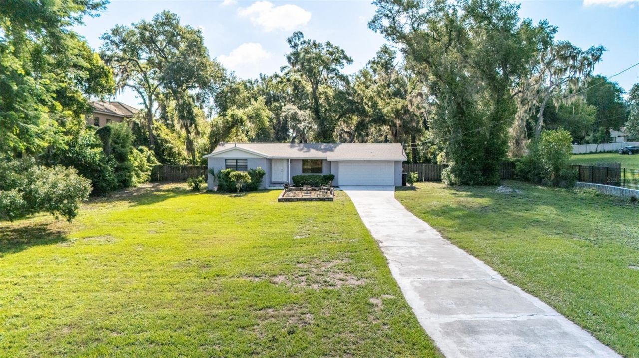 8214 Valrie Lane , Riverview, FL 33569 Photo