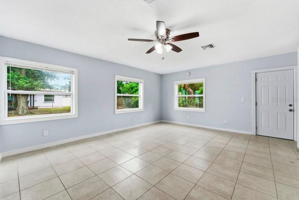 1920 64th Avenue N, Saint Petersburg, FL 33702 Photo