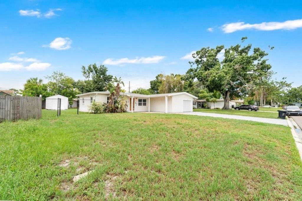1920 64th Avenue N, Saint Petersburg, FL 33702 Photo