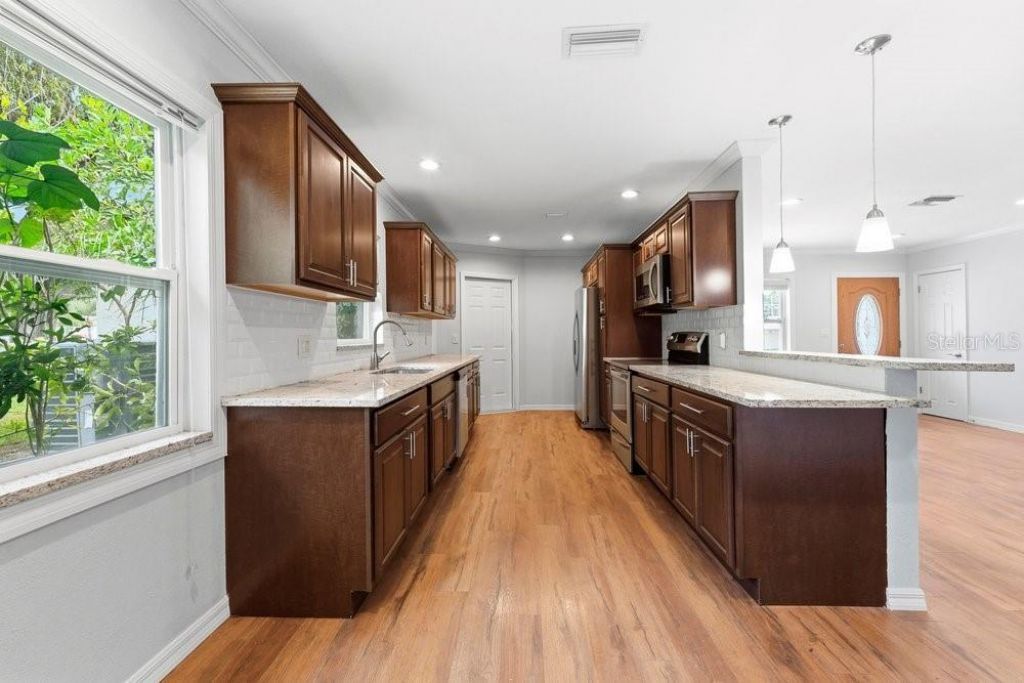 1920 64th Avenue N, Saint Petersburg, FL 33702 Photo