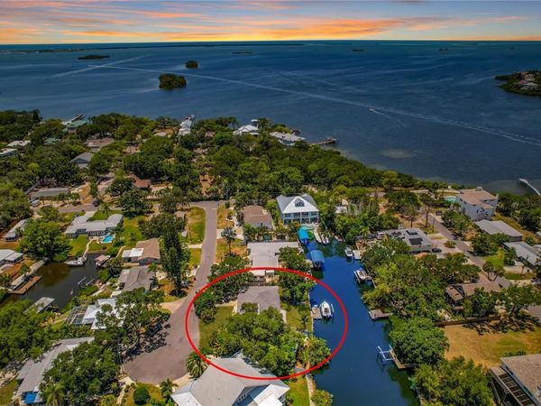 404 LAUREL LANE , PALM HARBOR, FL 34683