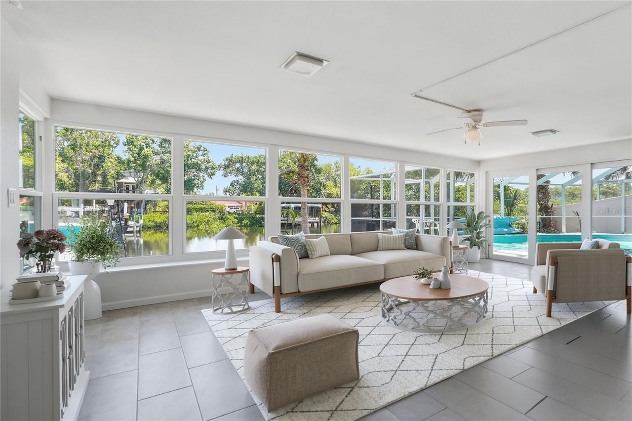 404 Laurel Lane, Palm Harbor, FL 34683 Photo