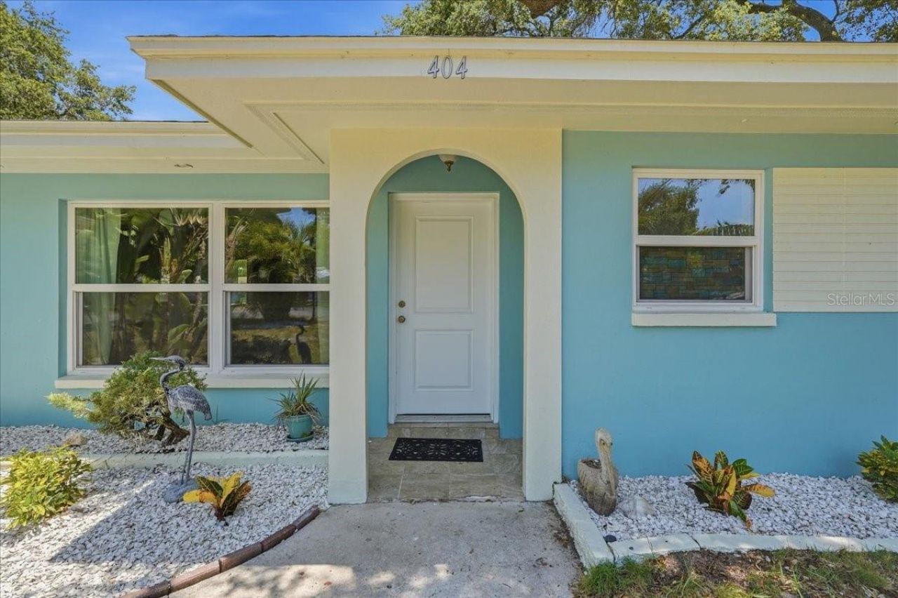 404 Laurel Lane, Palm Harbor, FL 34683 Photo