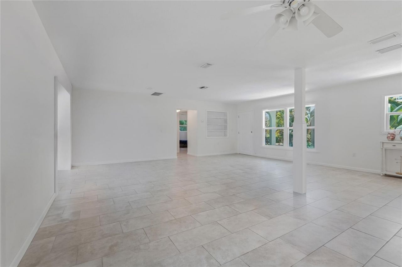 404 Laurel Lane, Palm Harbor, FL 34683 Photo