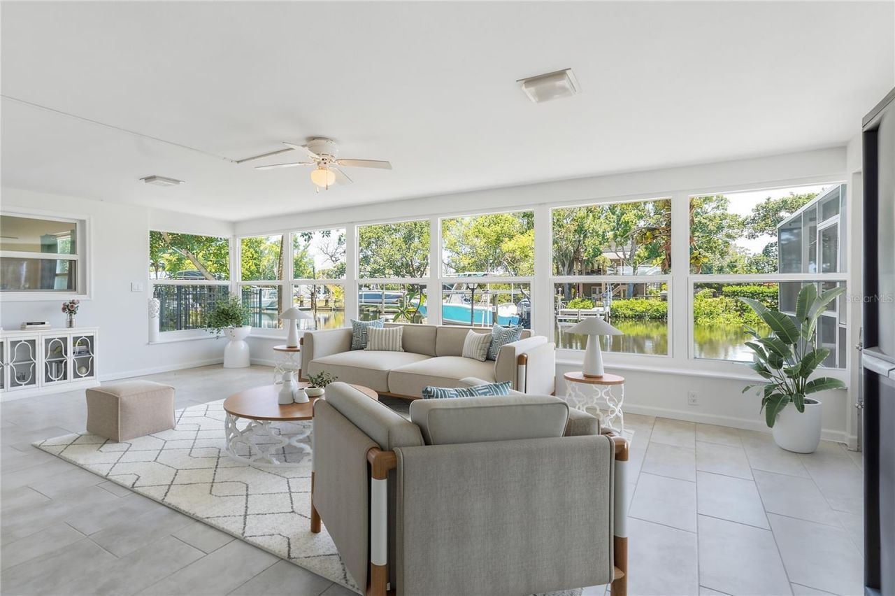 404 Laurel Lane, Palm Harbor, FL 34683 Photo