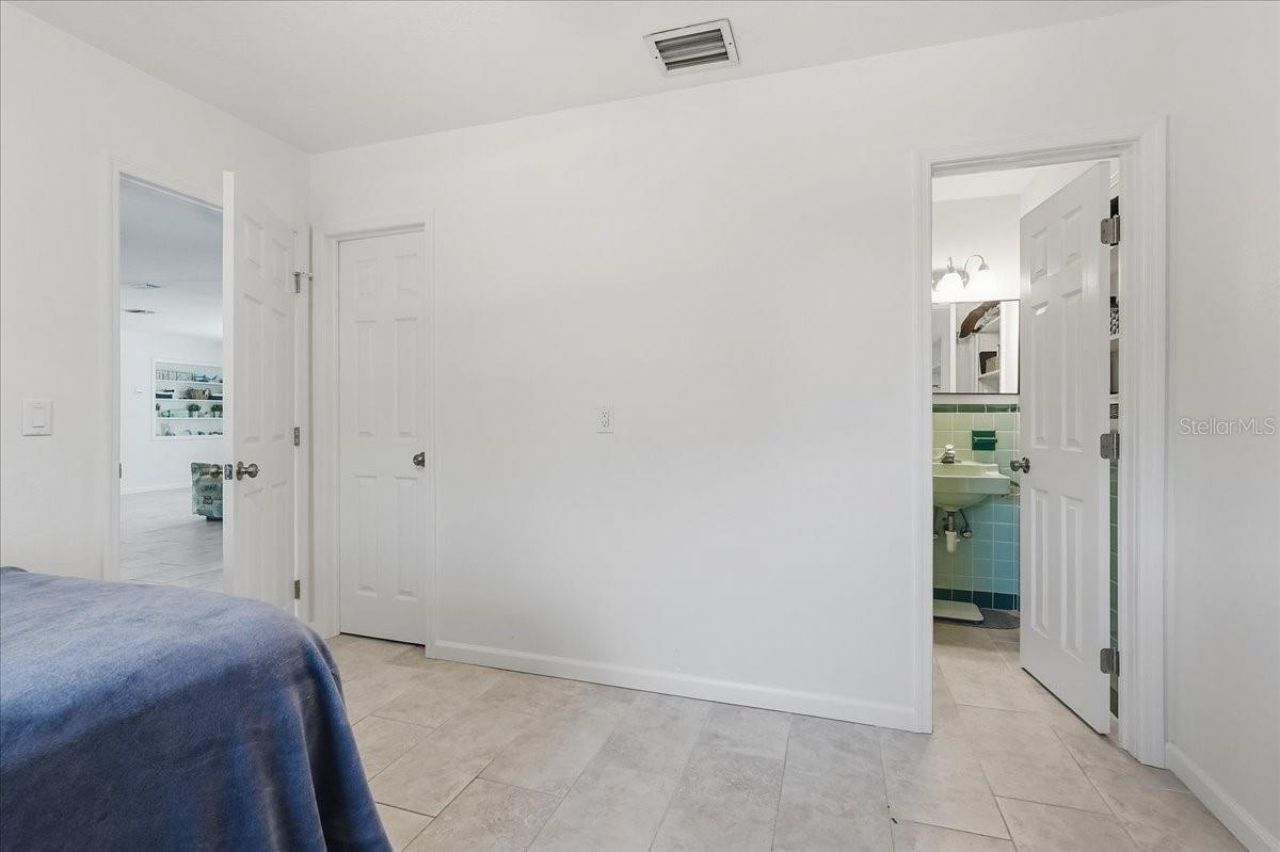 404 Laurel Lane, Palm Harbor, FL 34683 Photo