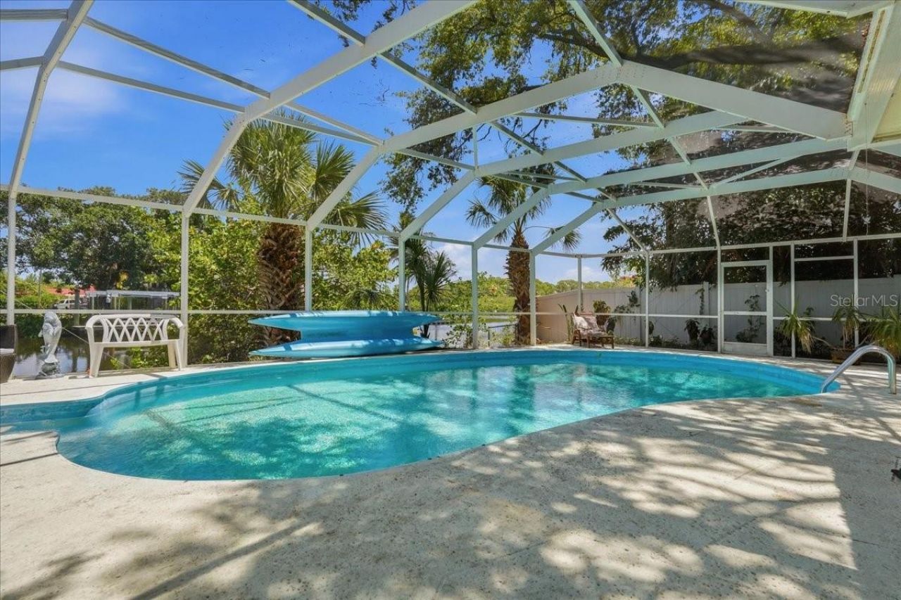 404 Laurel Lane, Palm Harbor, FL 34683 Photo