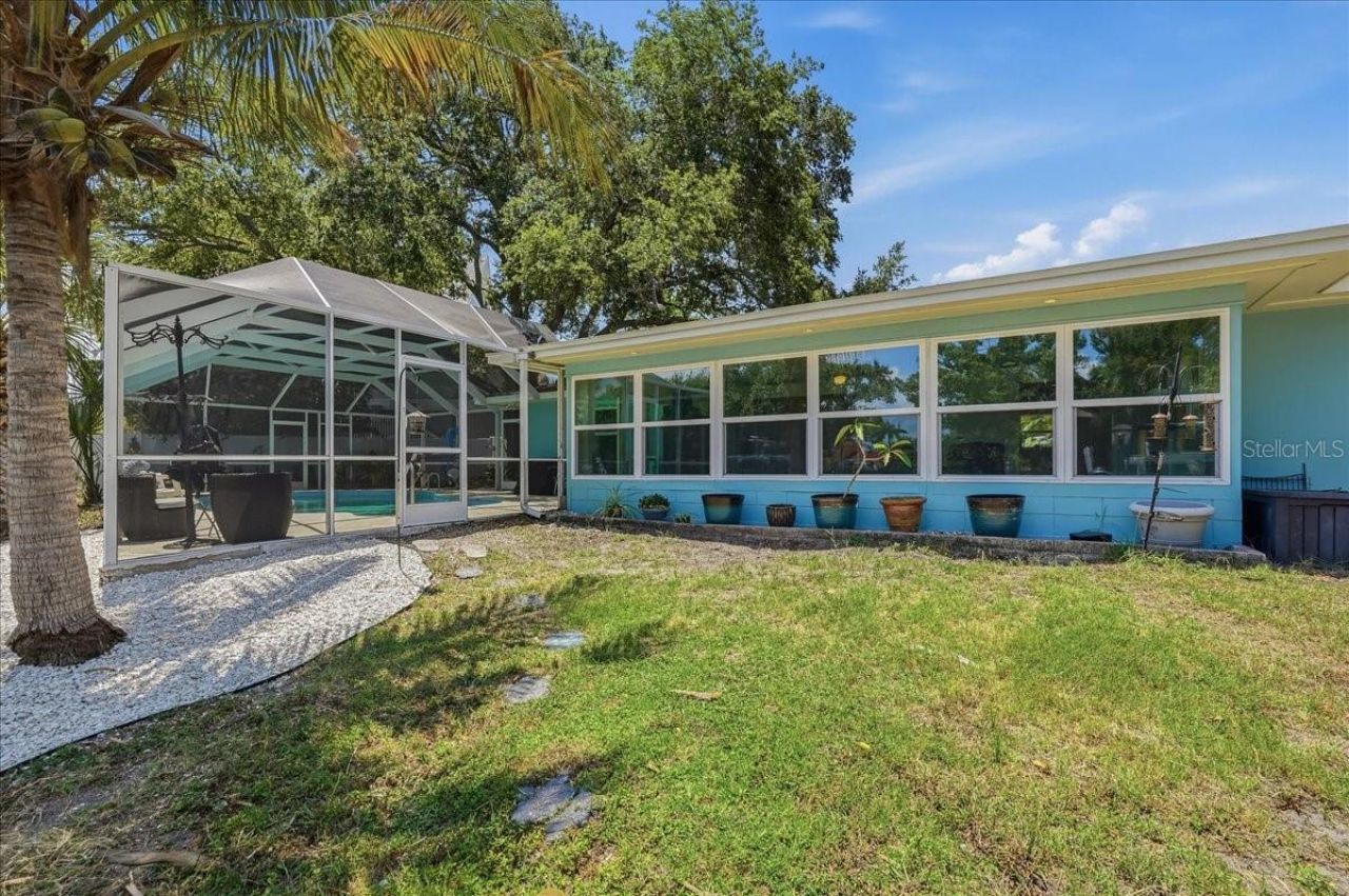 404 Laurel Lane, Palm Harbor, FL 34683 Photo