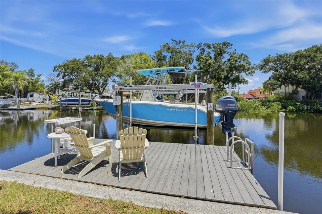404 Laurel Lane, Palm Harbor, FL 34683 Photo