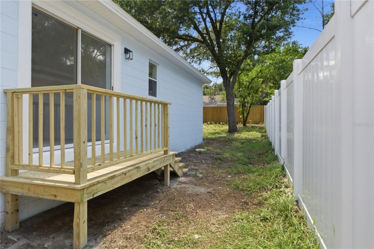 6812 Lyman Avenue , Tampa, FL 33610 Photo