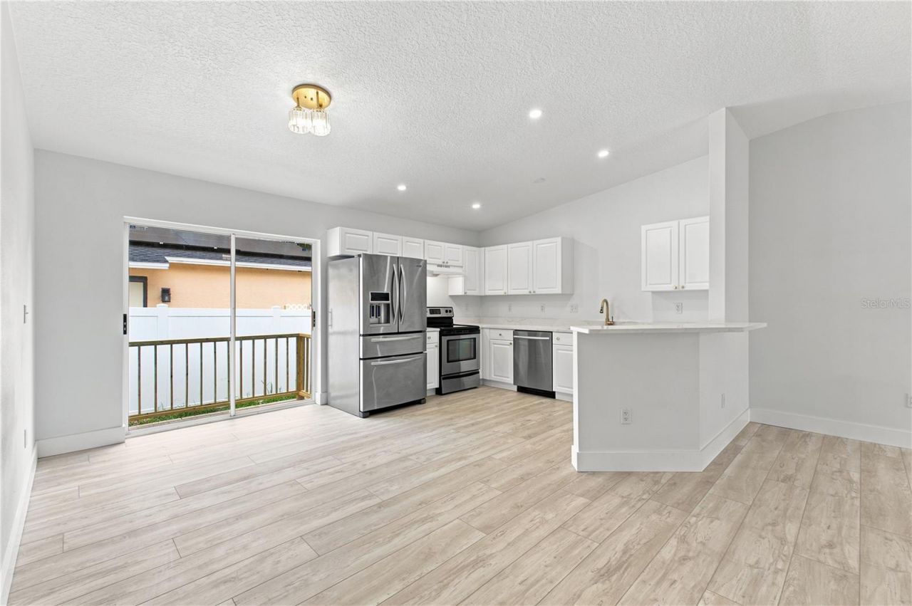 6812 Lyman Avenue , Tampa, FL 33610 Photo
