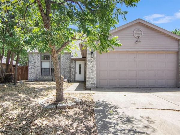 2541 Galemeadow Drive, Fort Worth, TX 76123