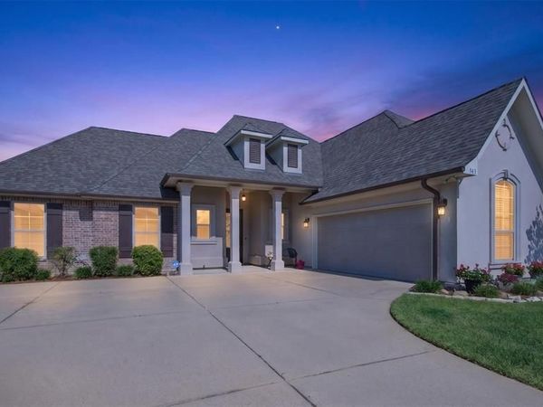 343 Camelback Drive, Bossier City, LA 71111