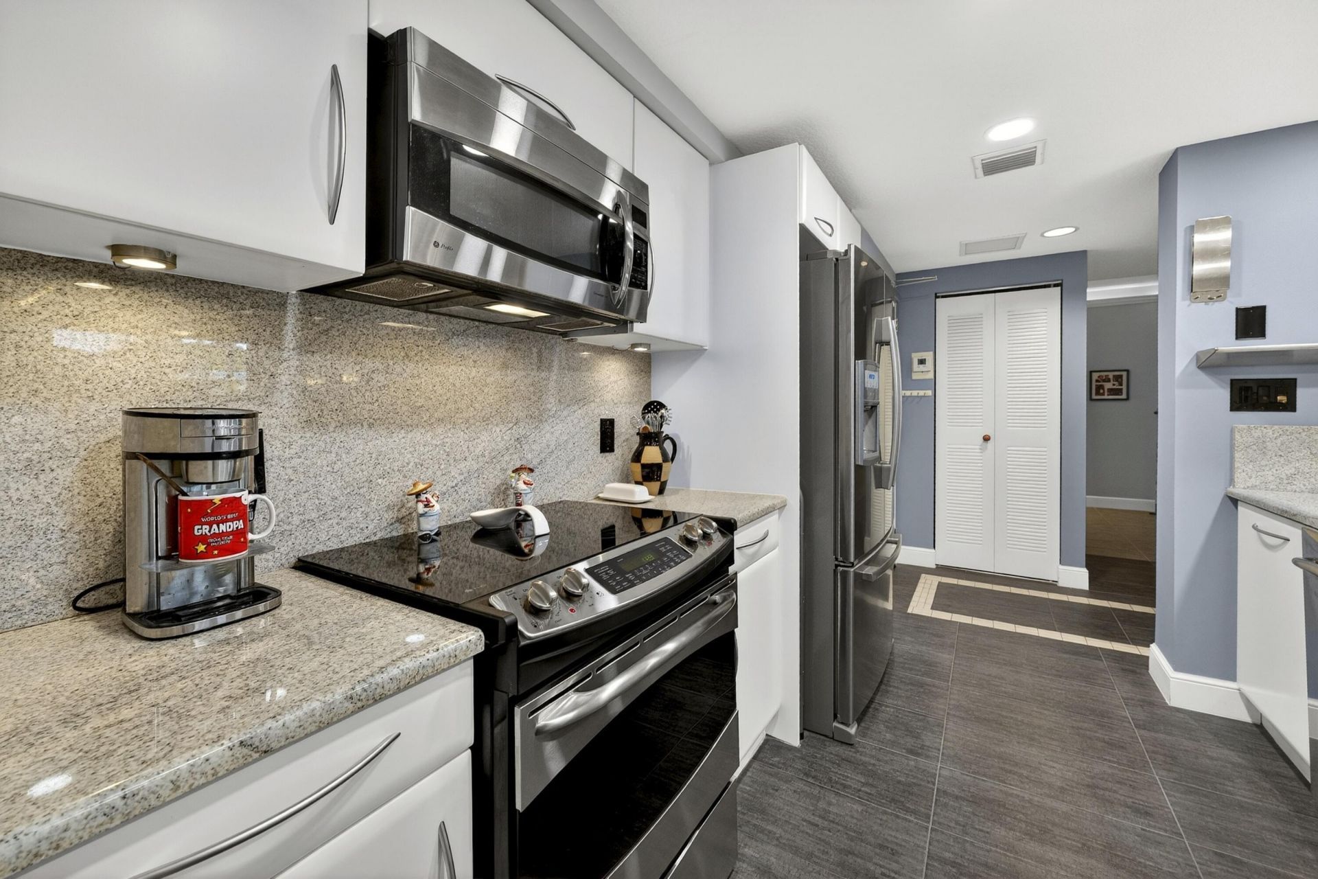 511 Lucerne Avenue, Unit 312, Lake Worth Beach, FL 33460 Photo