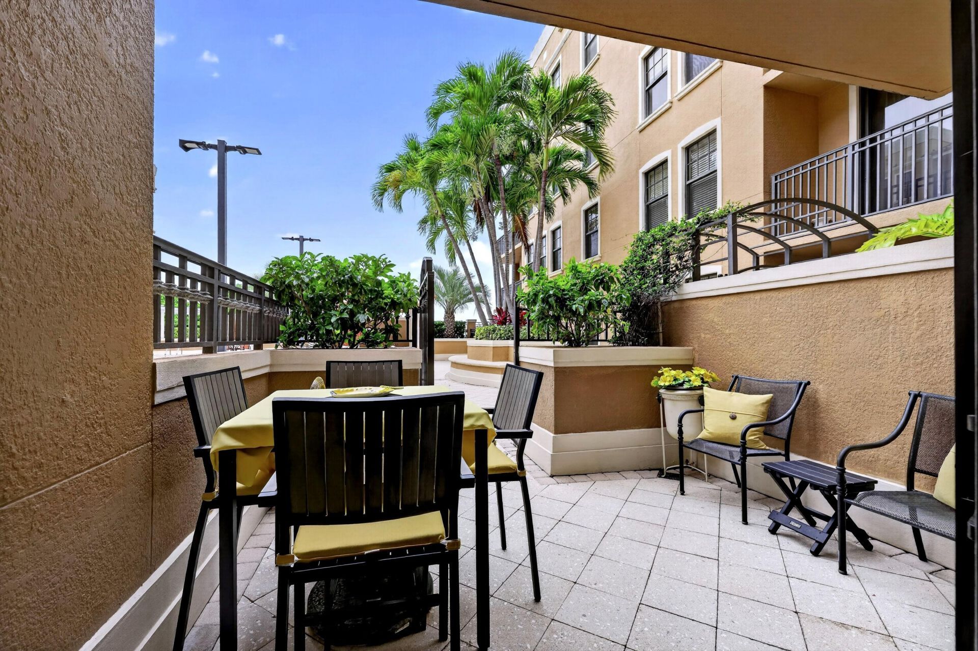 511 Lucerne Avenue, Unit 312, Lake Worth Beach, FL 33460 Photo
