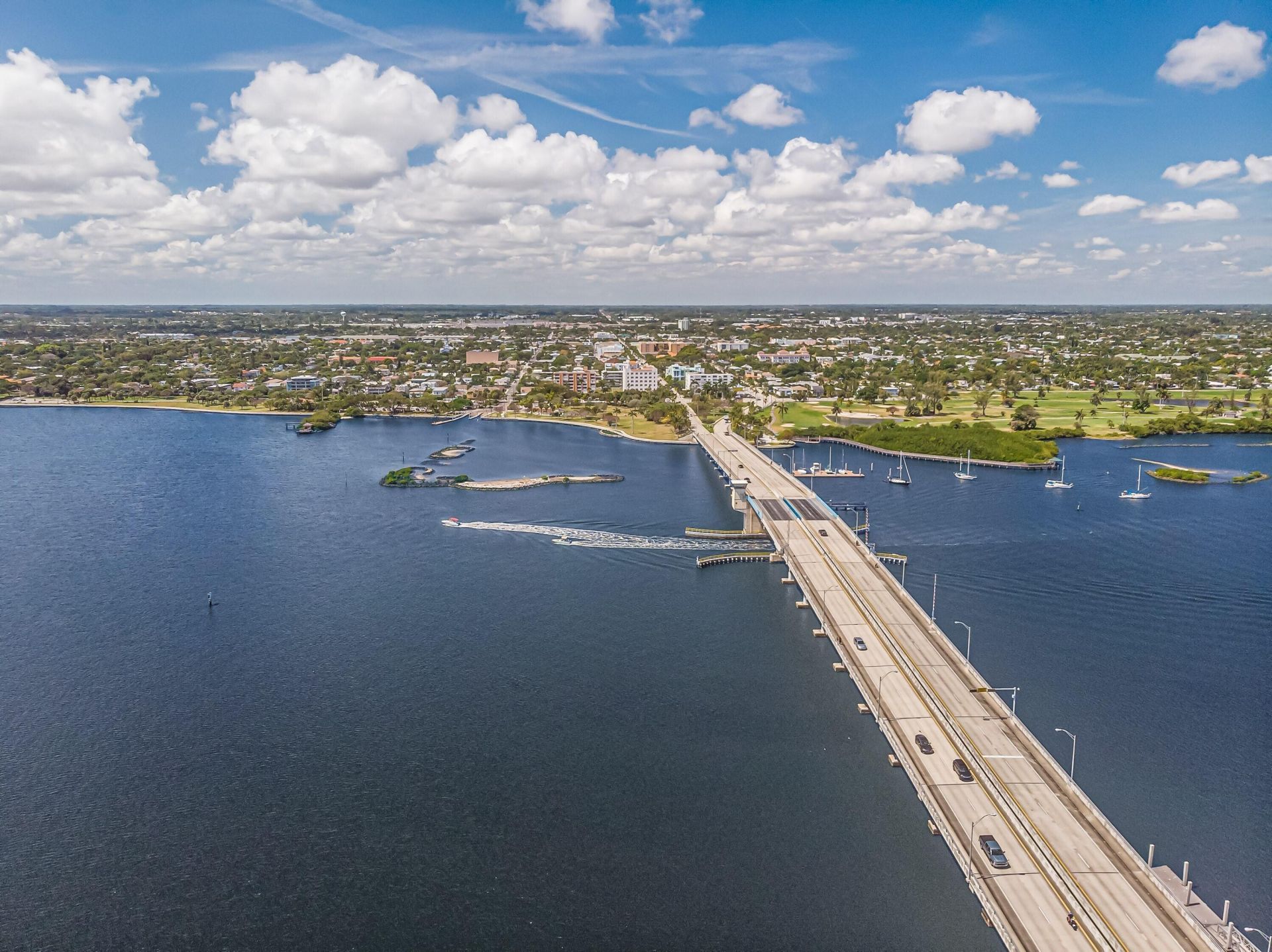 511 Lucerne Avenue, Unit 312, Lake Worth Beach, FL 33460 Photo