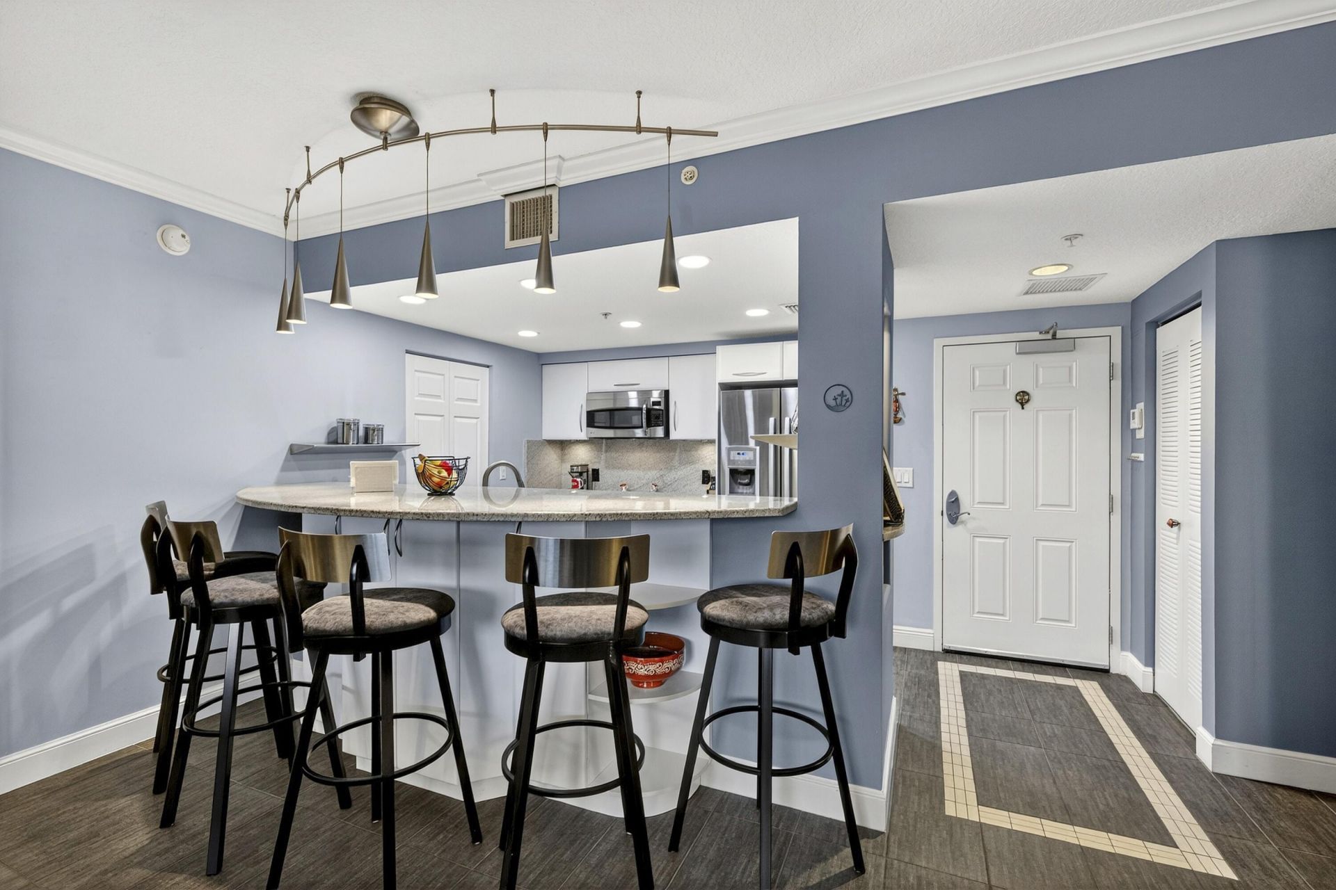 511 Lucerne Avenue, Unit 312, Lake Worth Beach, FL 33460 Photo