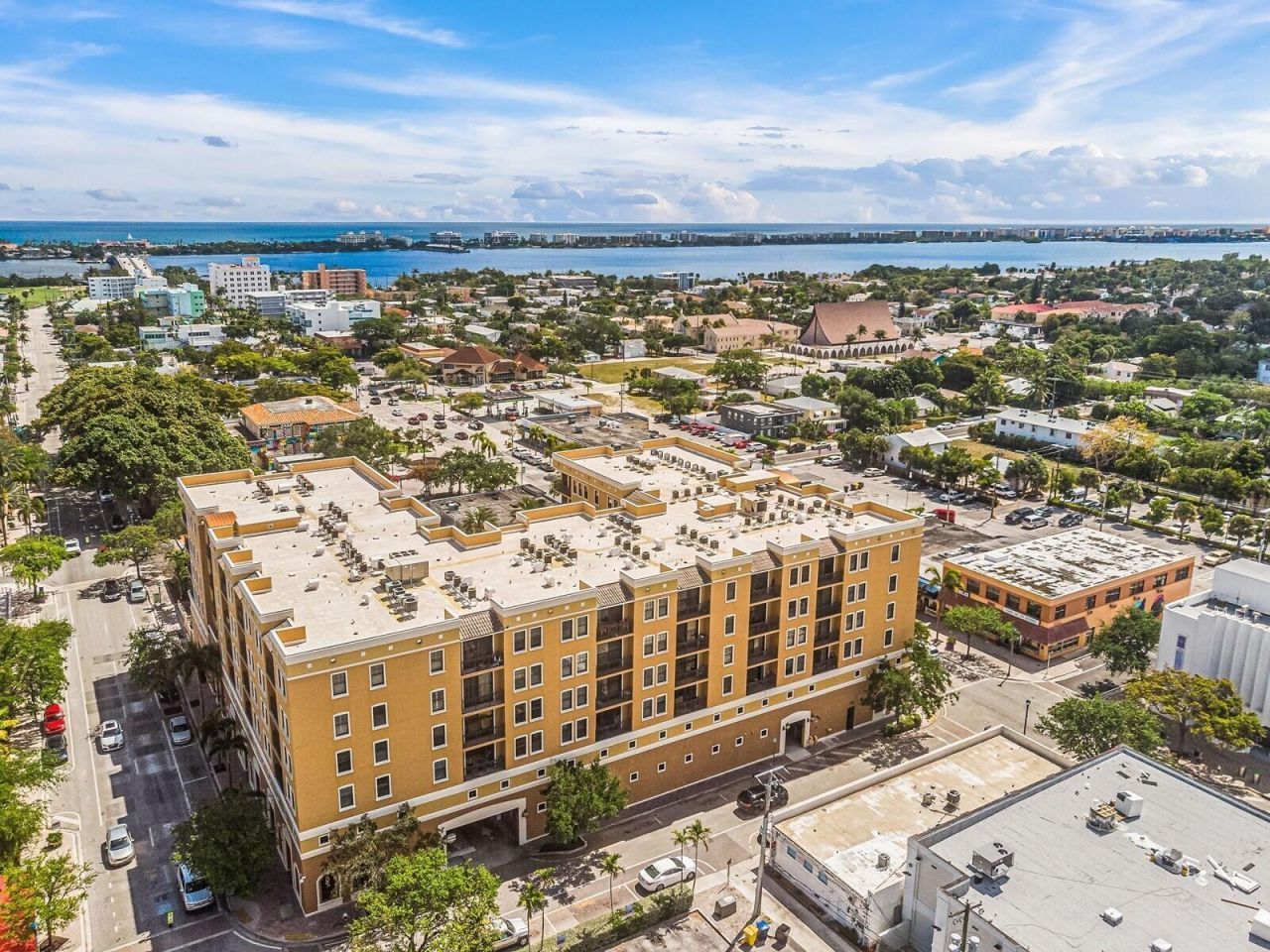 511 Lucerne Avenue, Unit 312, Lake Worth Beach, FL 33460 Photo