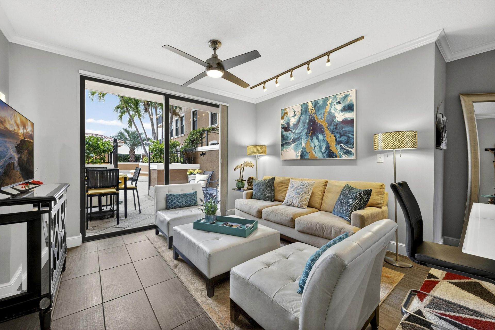 511 Lucerne Avenue, Unit 312, Lake Worth Beach, FL 33460 Photo