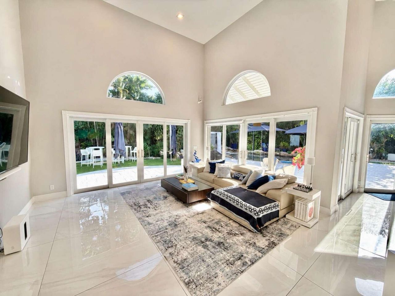 233 Pershing Way, West Palm Beach, FL 33401 Photo