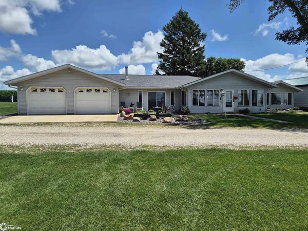 1990 Elm Lake Drive, Clarion, IA 50525