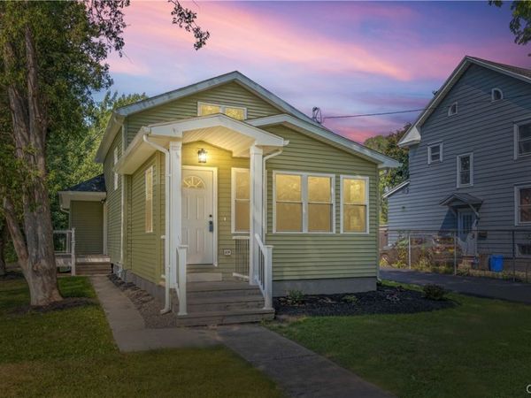 719 Oswego Street, Liverpool, NY 13088