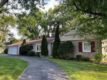 421 Morgan Drive, Lewiston, NY 14092