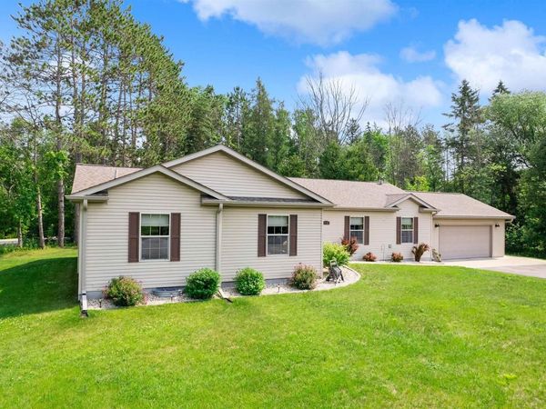 180 CHICAGO COURT, Peshtigo, WI 54157