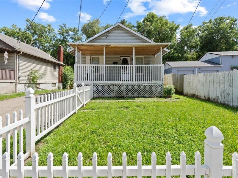 7 De Camp Avenue, Cincinnati, OH 45216 Photo 1
