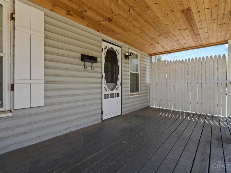 7 De Camp Avenue, Cincinnati, OH 45216 Photo 4