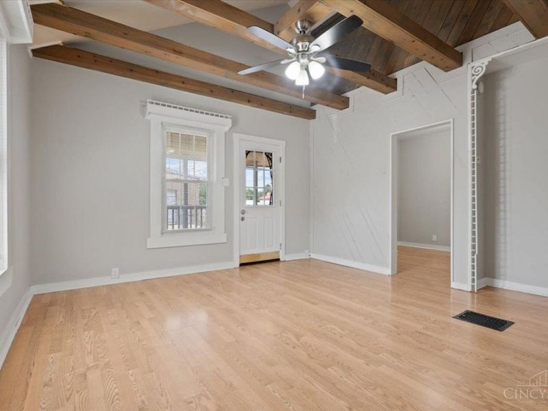 7 De Camp Avenue, Cincinnati, OH 45216 Photo 6