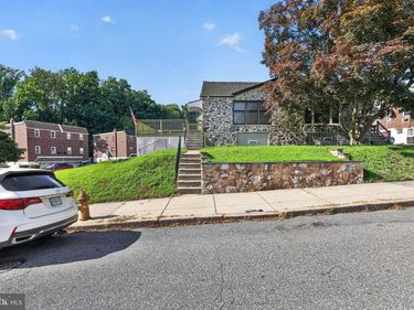 601 COLEBROOK ROAD, PHILADELPHIA, PA 19115