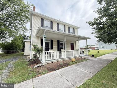 7889 MAIN STREET, Unit 1, MIDDLETOWN, VA 22645