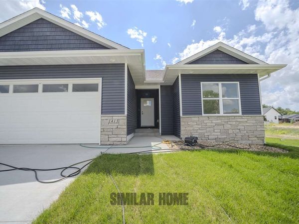 1509 Legend Dr, Tiffin, IA 52340