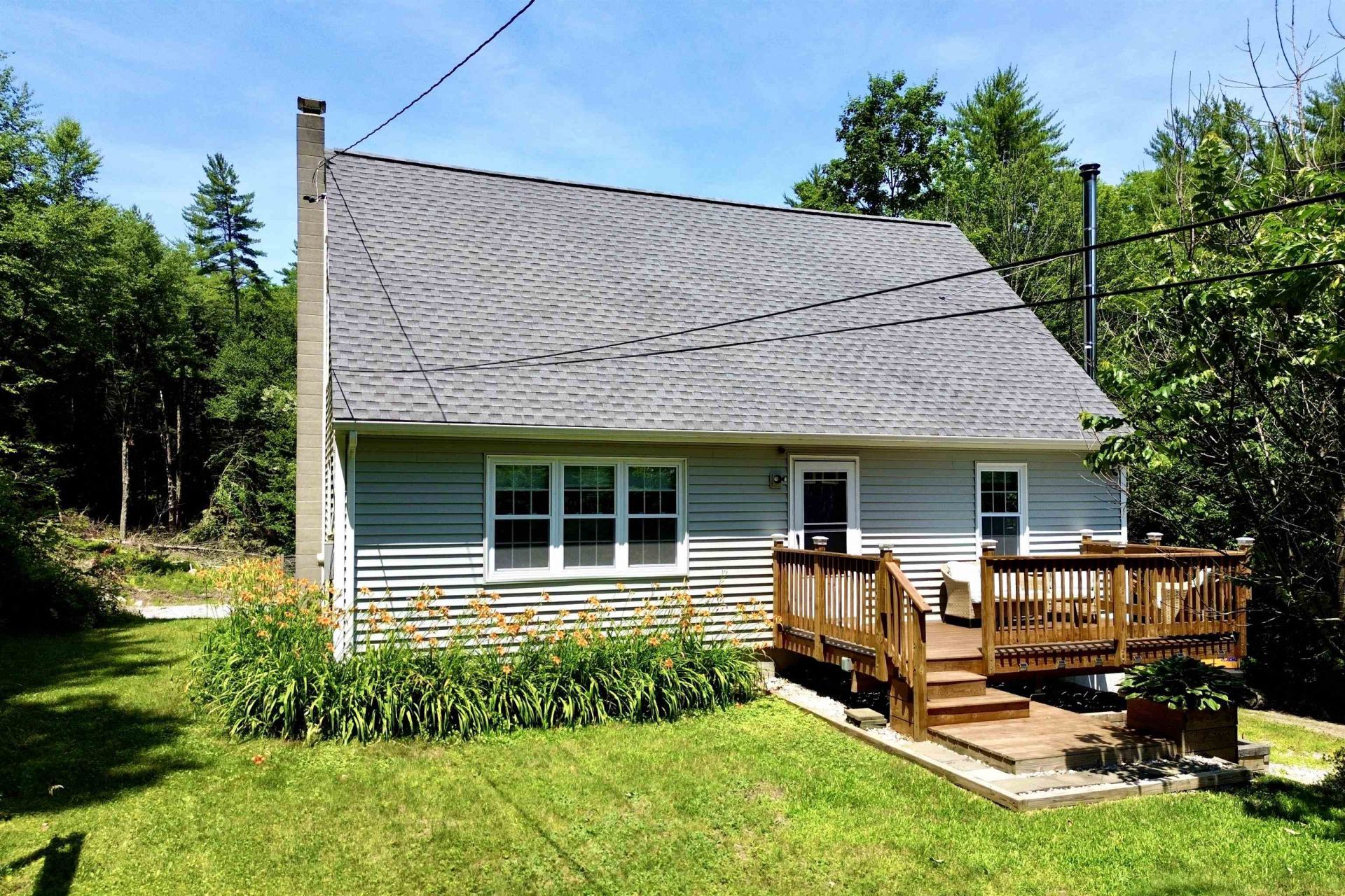 279 Weare Road, New Boston, NH 03070 Main Photo